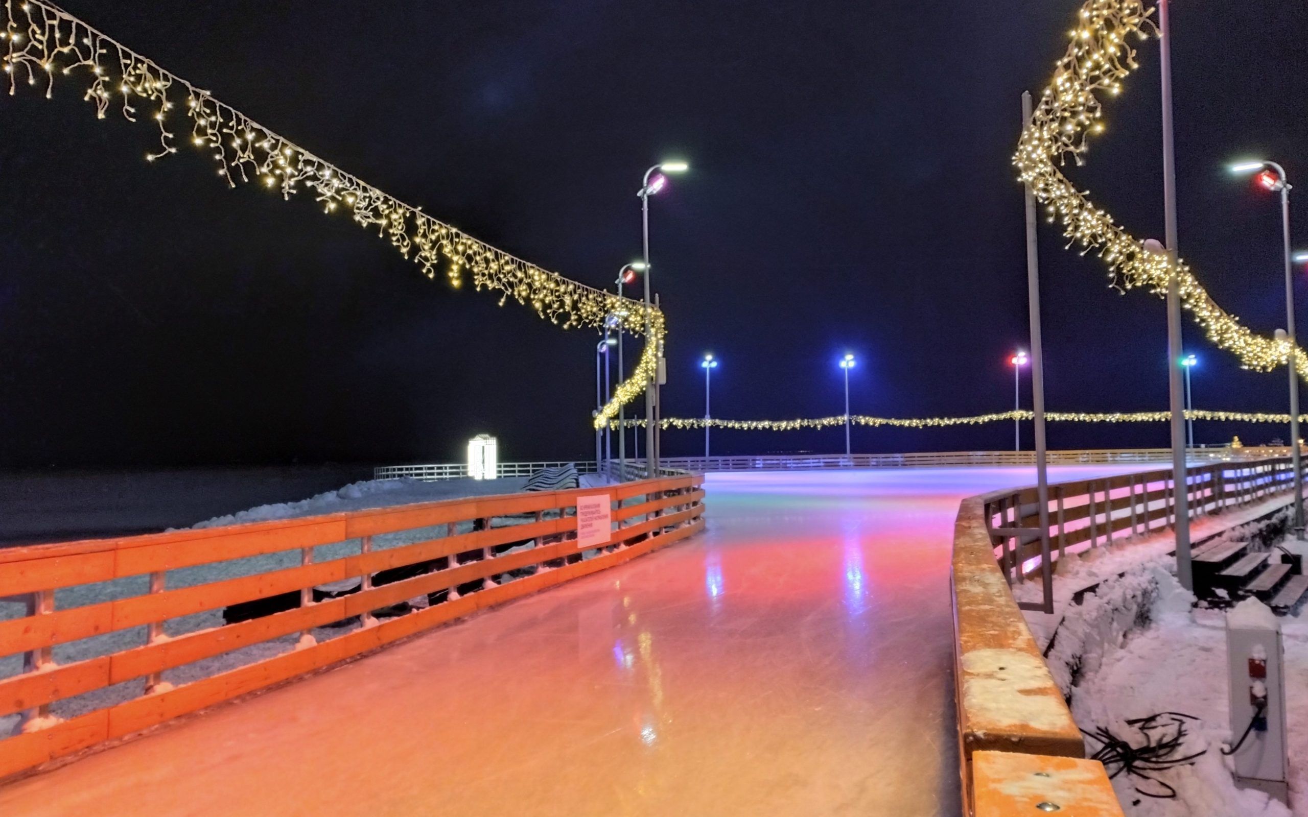 Каток в Питере