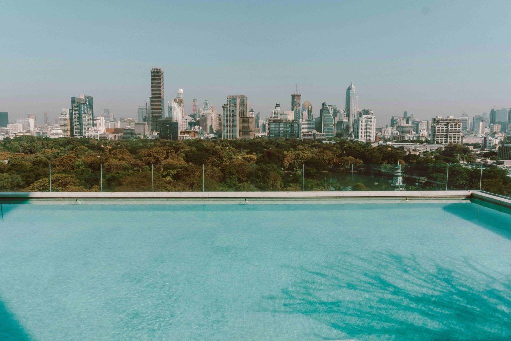 Отель с Бассейном в Бангкоке
