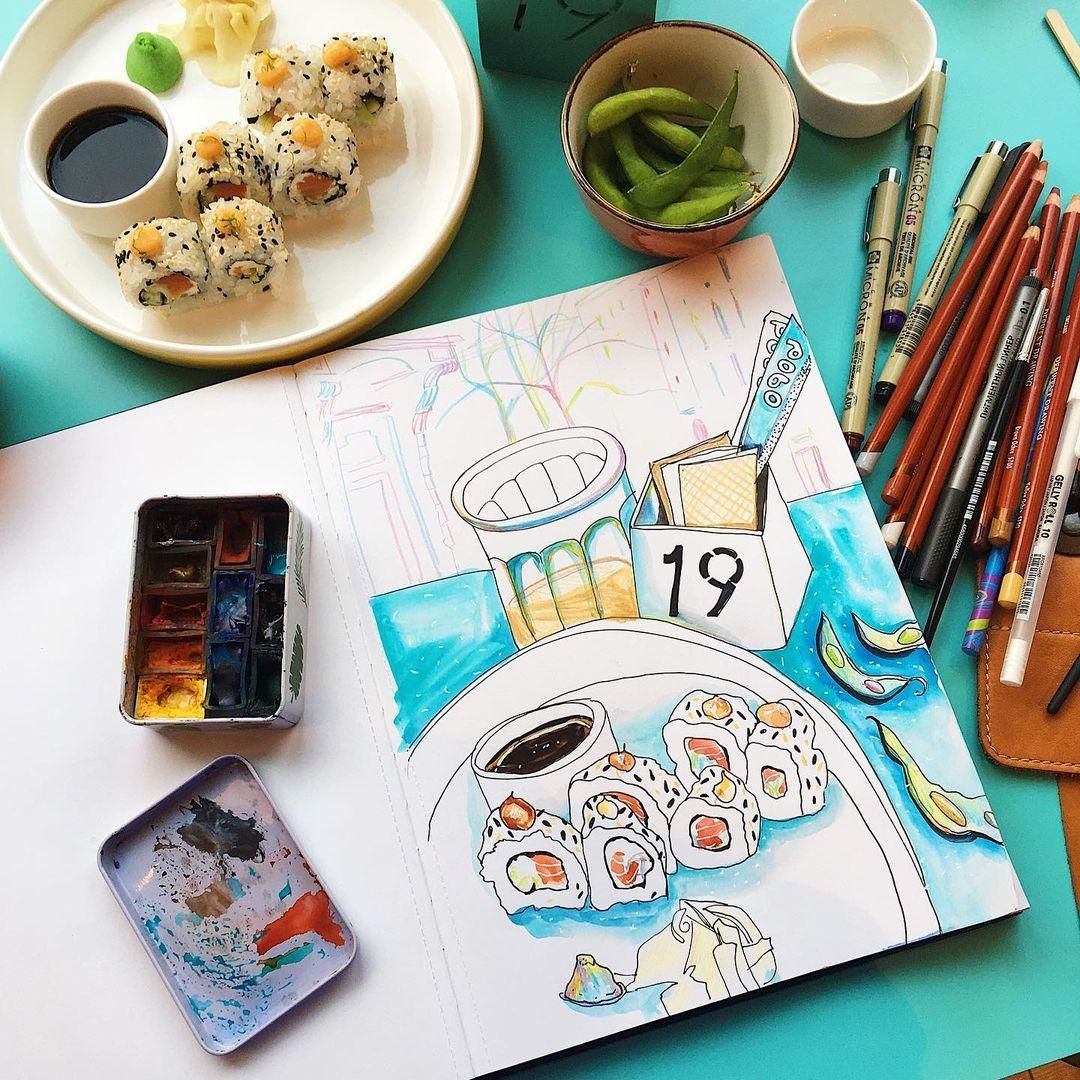 Карандаши, лайнеры, краски, бобы эдамаме, кофе и роллы