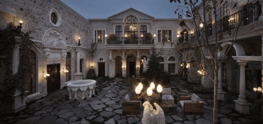 Отель Sacred House