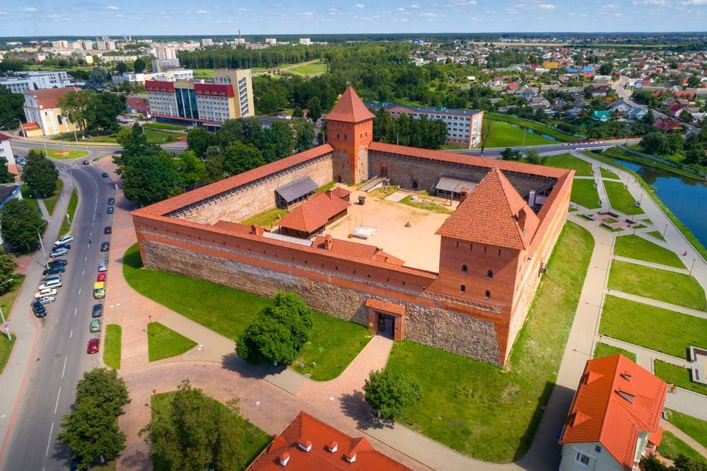 Лидский замок в Беларуси