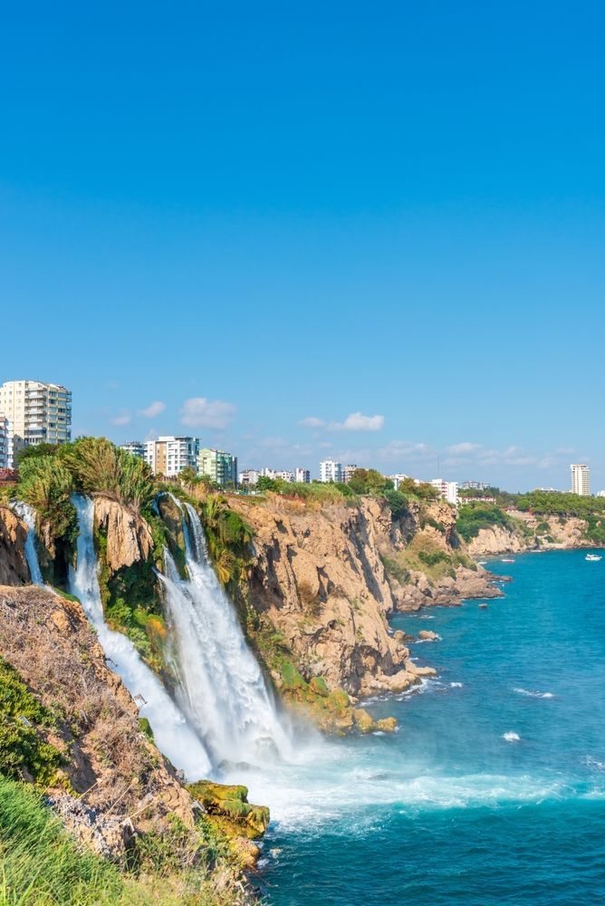 Водопад в Анталье, Турция