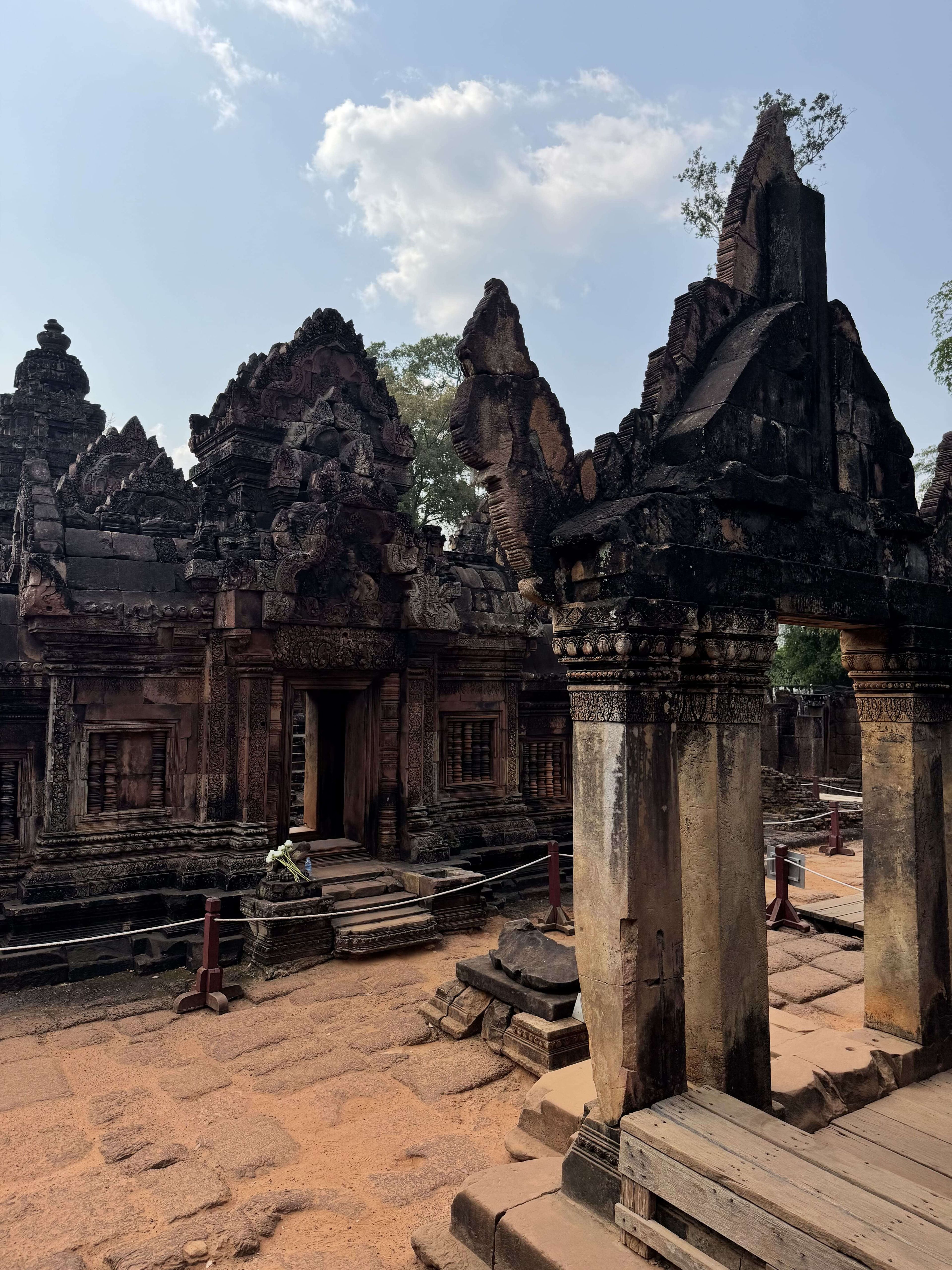 Banteay Srei.jpg
