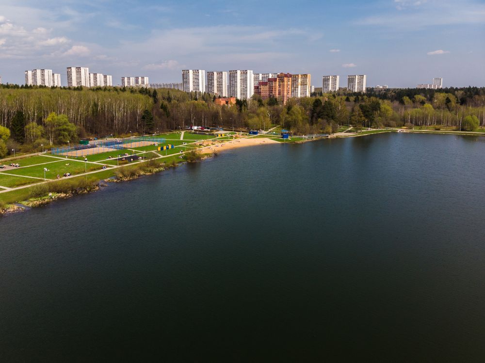 Школьное озеро в Зеленограде, Москва