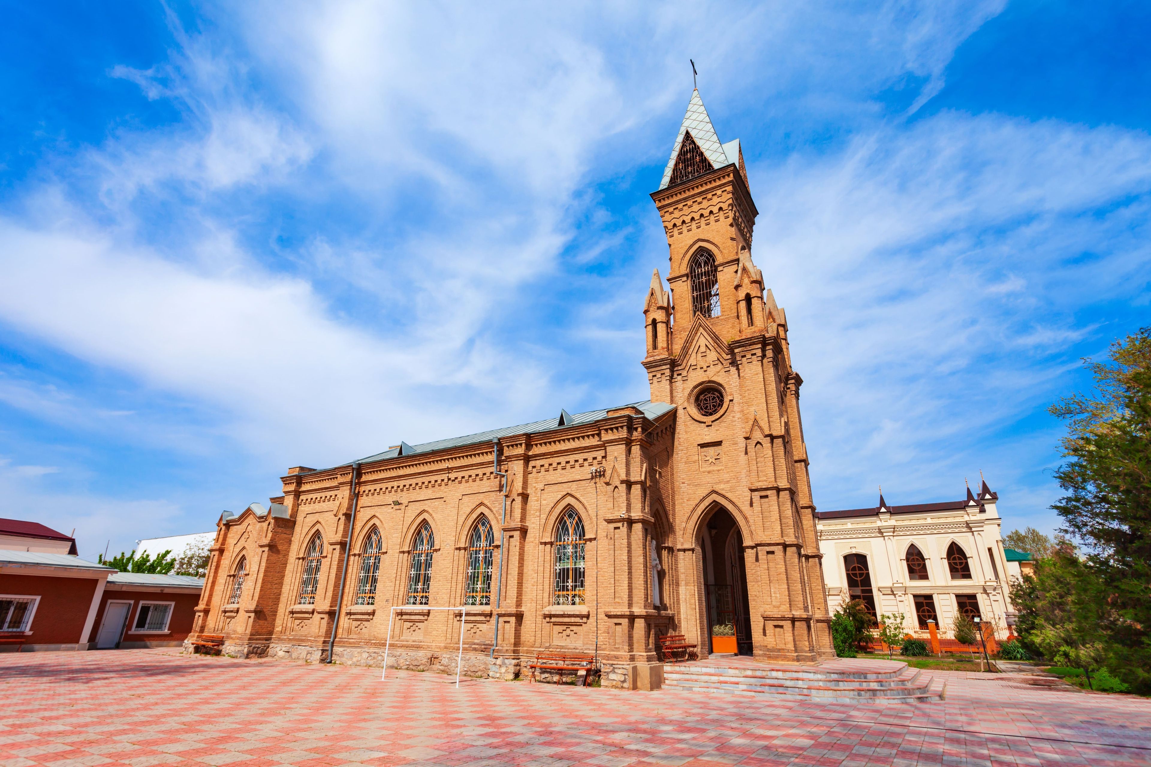 shutterstock_2296340723-2.jpg