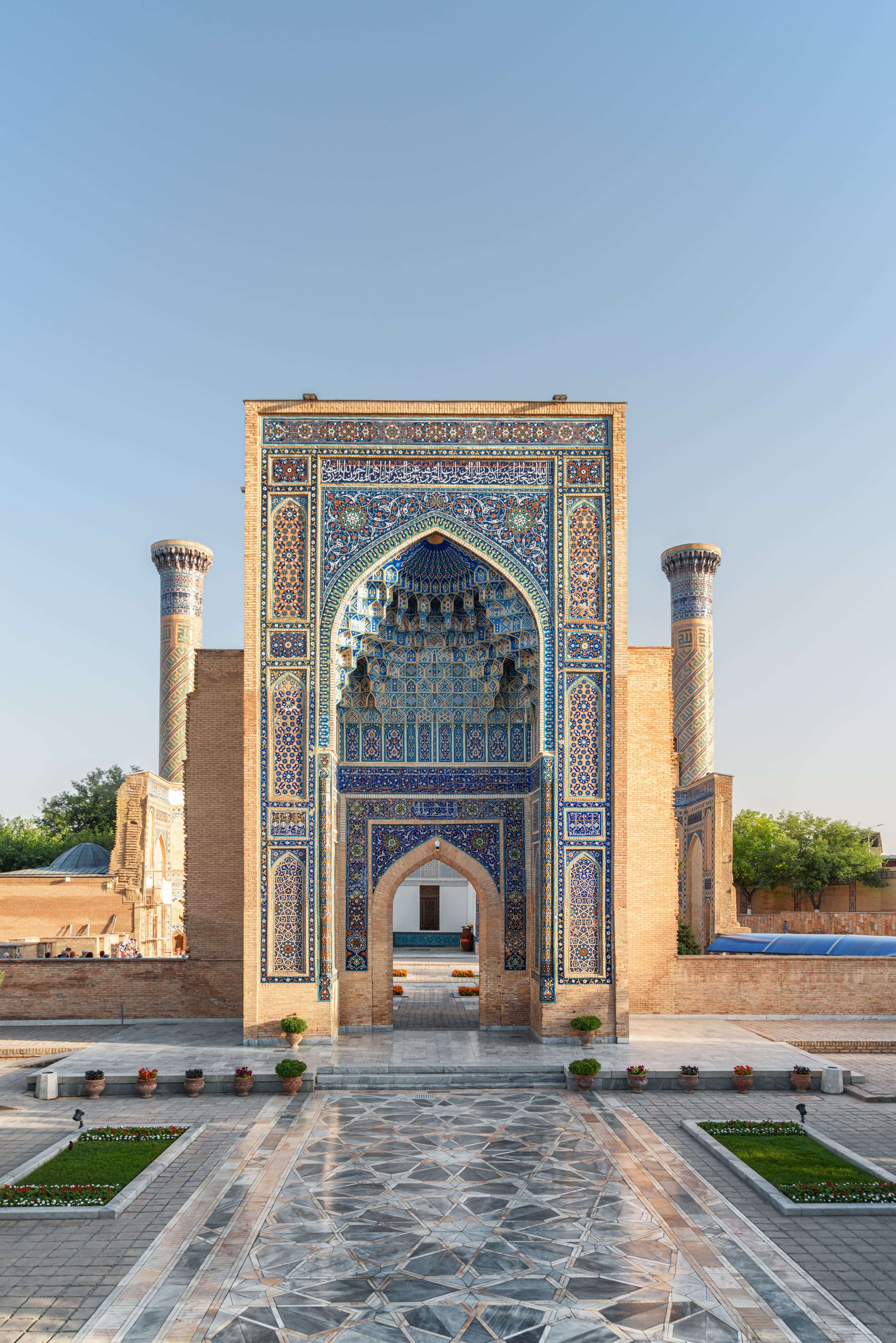 shutterstock_2428493863-2.jpg