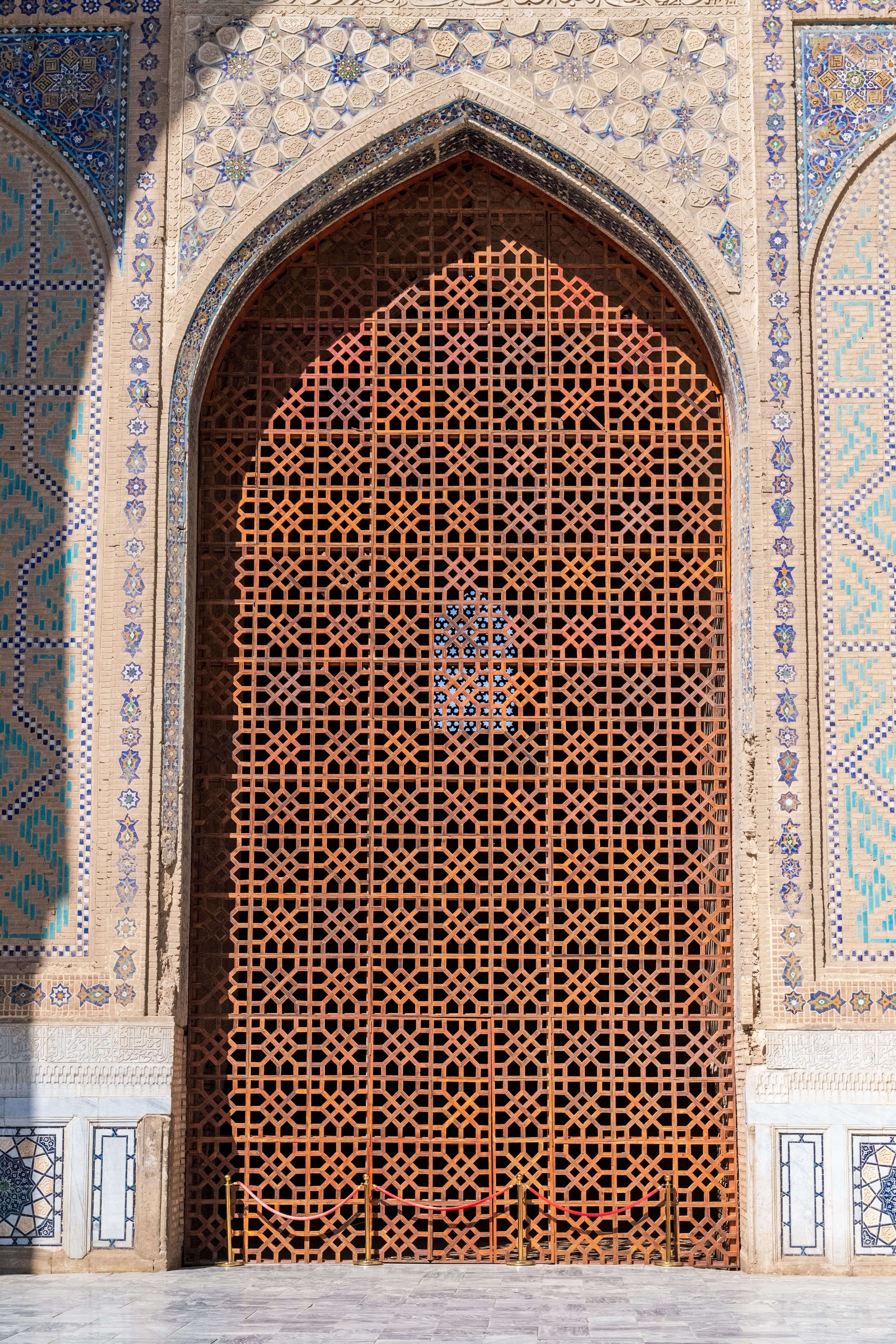 shutterstock_2729484731-2.jpg