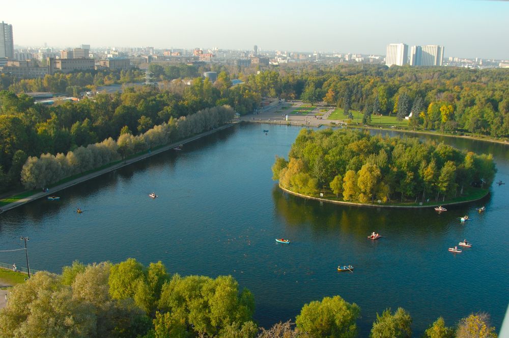 Измайловский парк в Москве