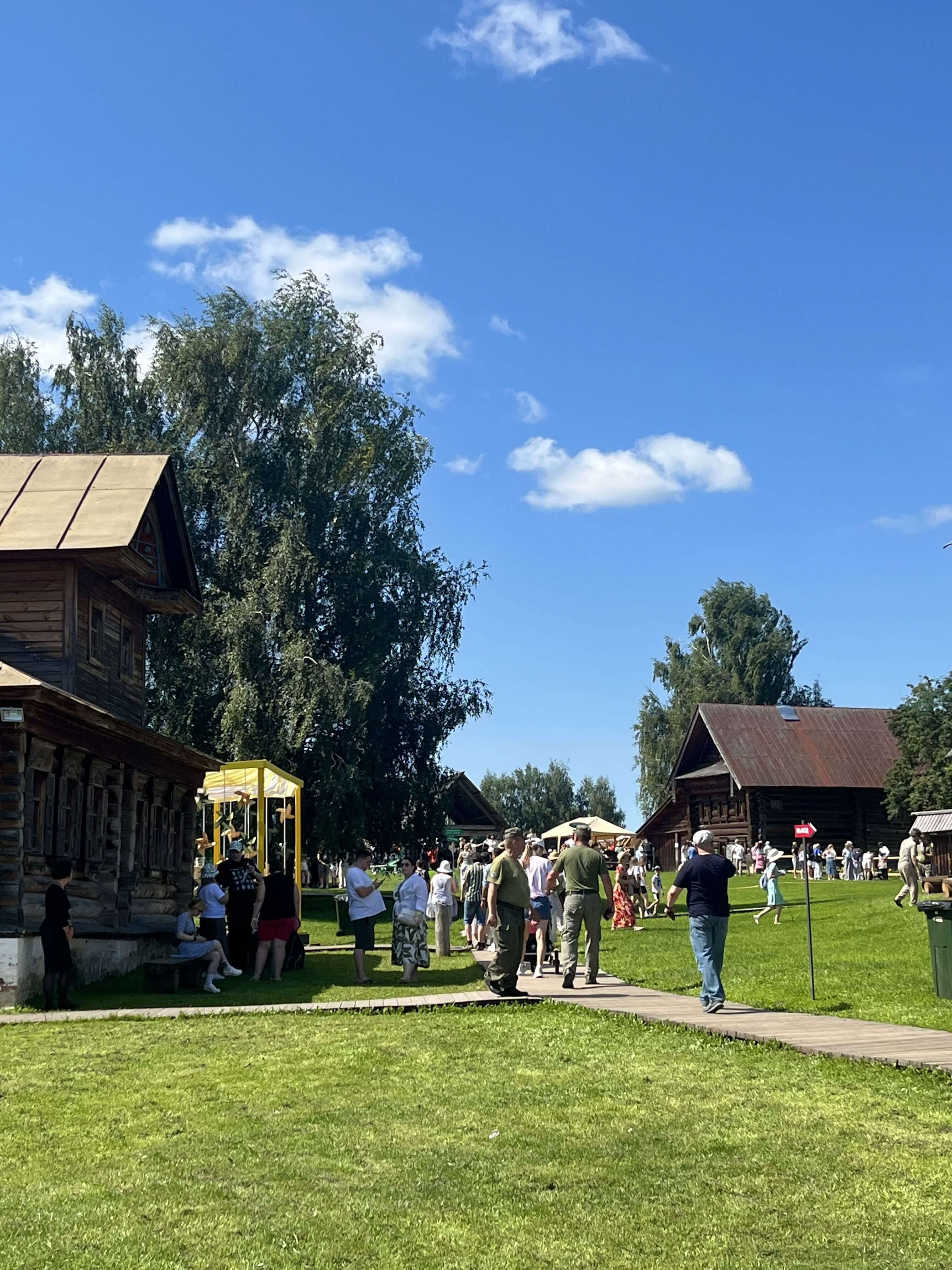 День огурца в Суздале