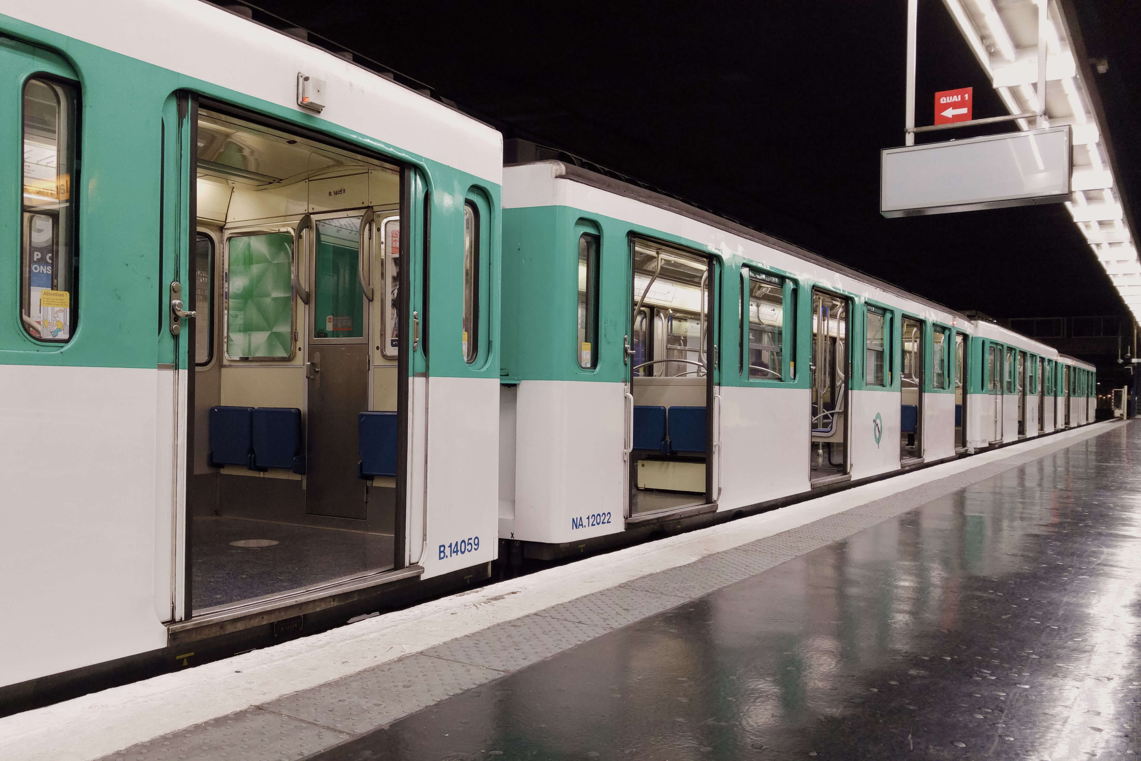 Метро в Париже