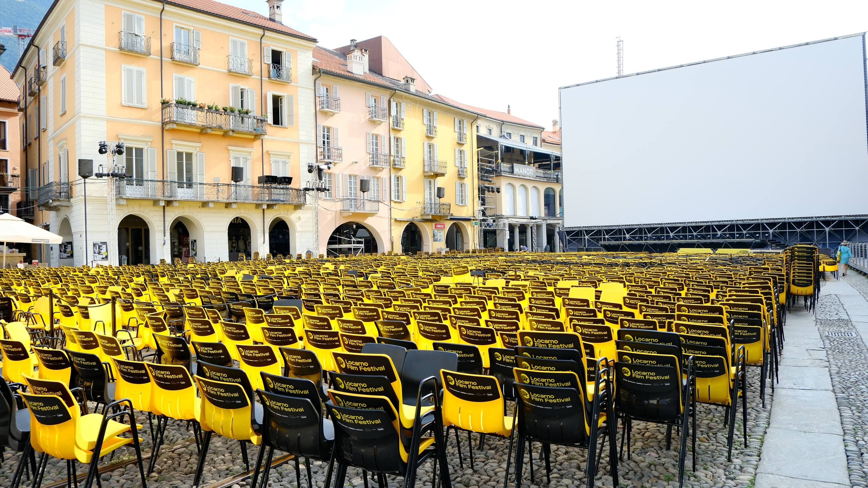 04-piazza-grande-film-festival.jpg