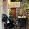 16-courtyard-breakfast-stroller.jpg