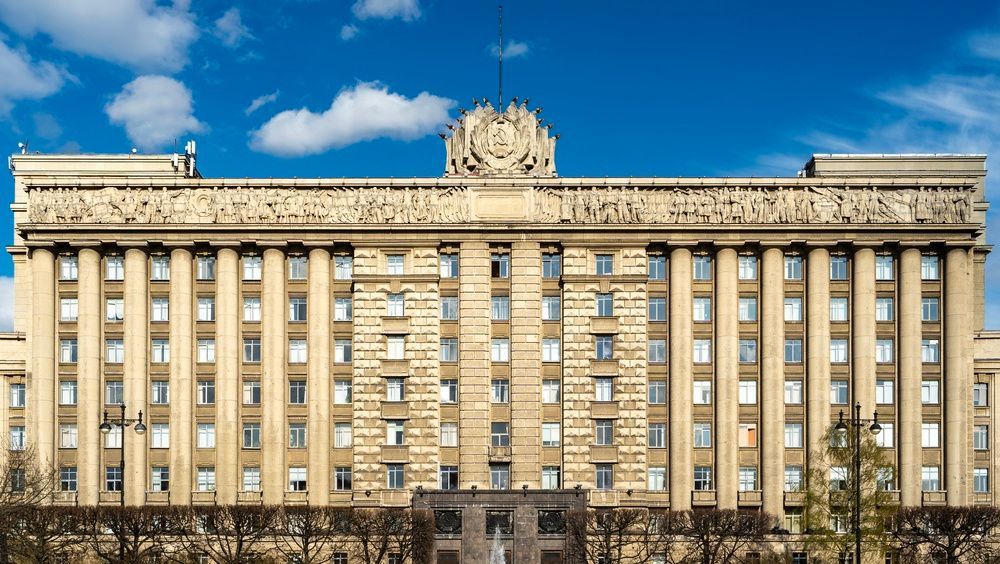 Дом Советов в Петербурге