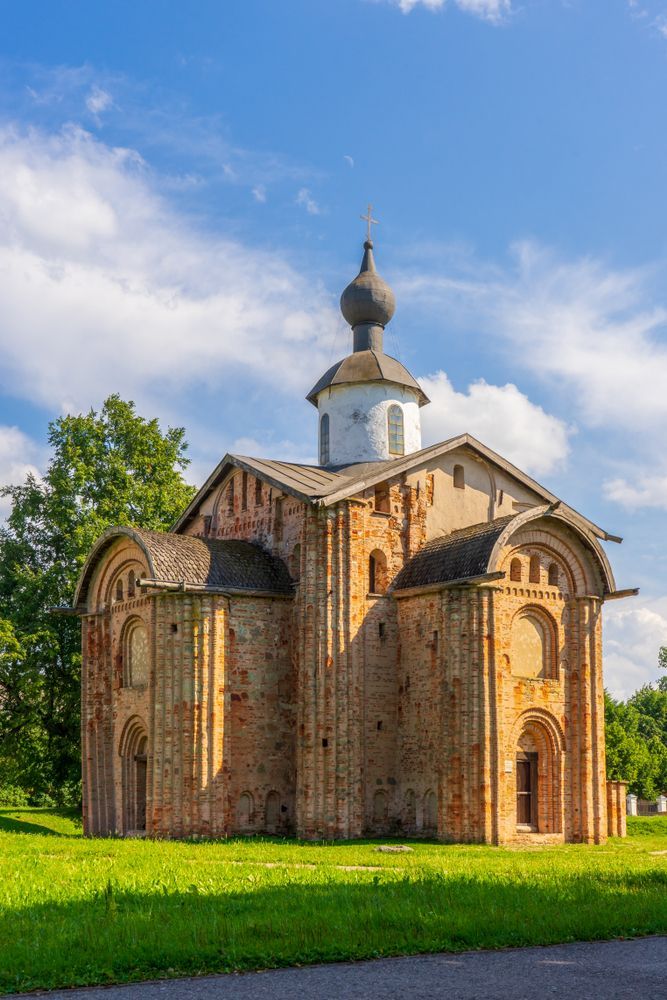 Церковь в Великом Новгороде