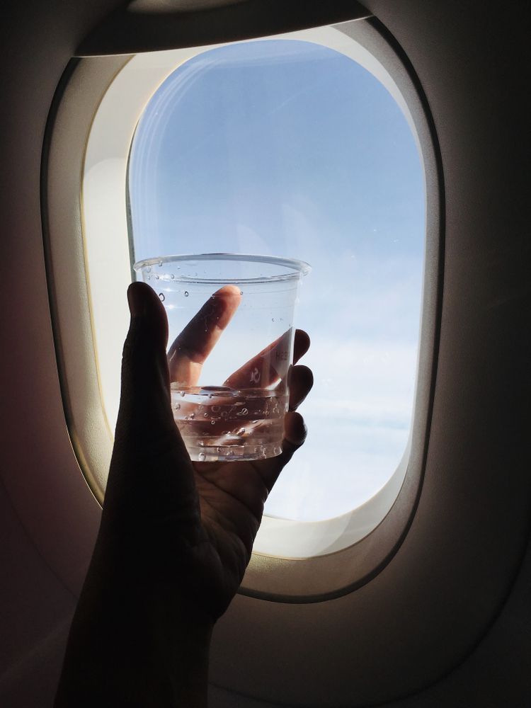 Вода в самолёта