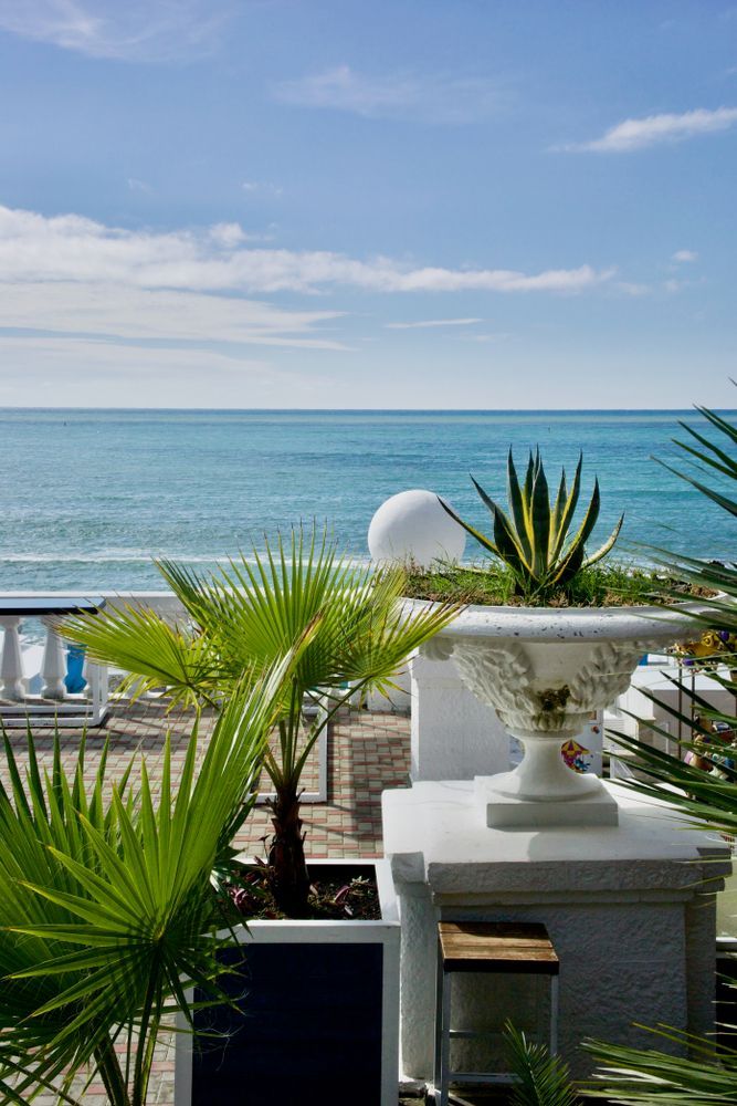 Вид из отеля на море