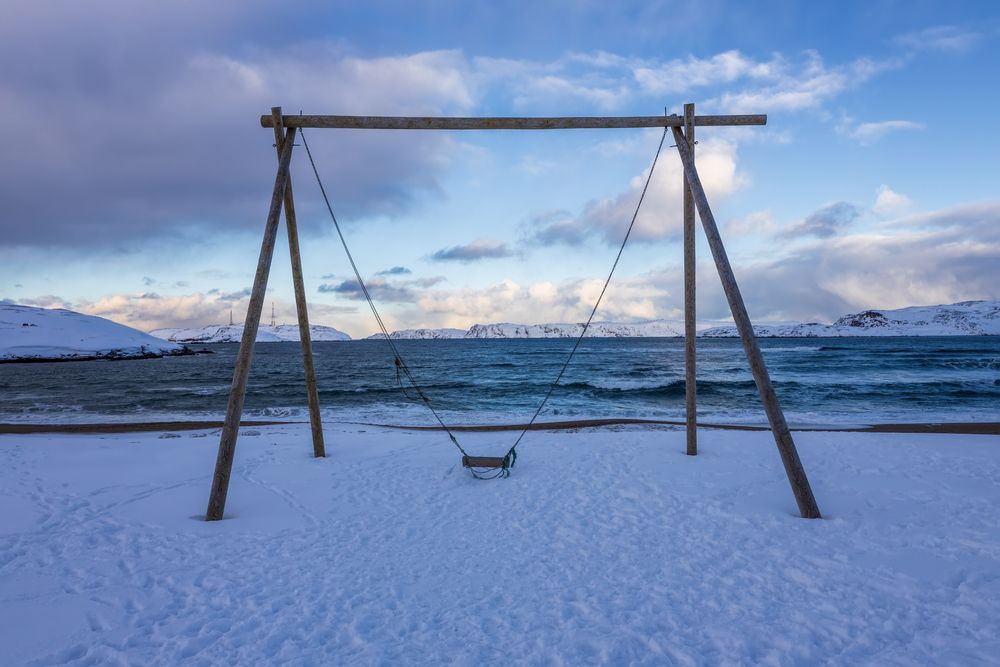 Качели в Териберке