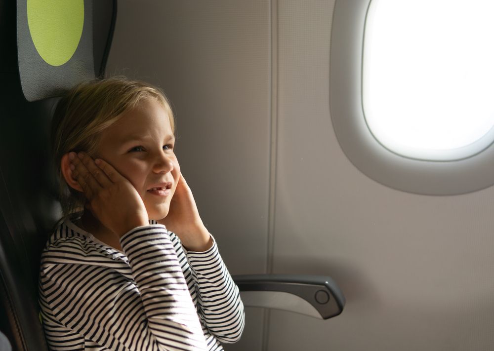 Заложенность в ушах у ребенка в самолете