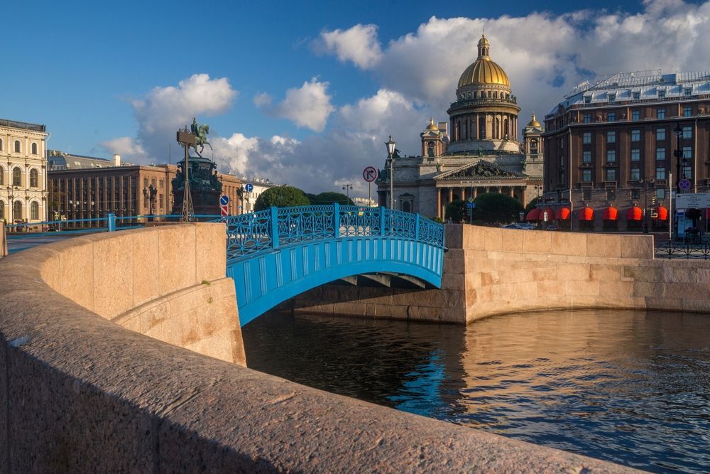 Синий мост в Санкт-Петербурге