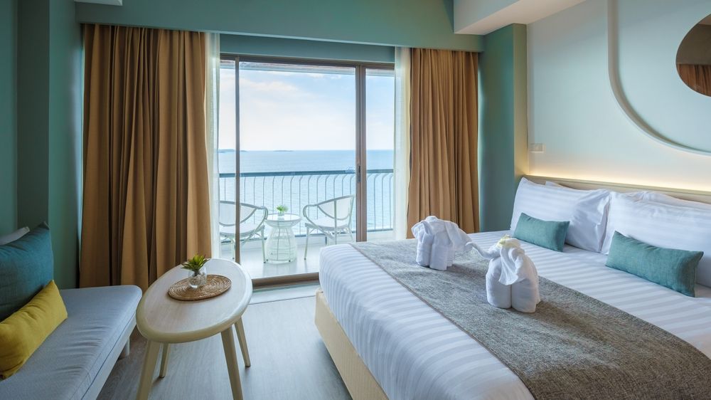 Номер в отеле с видом на море