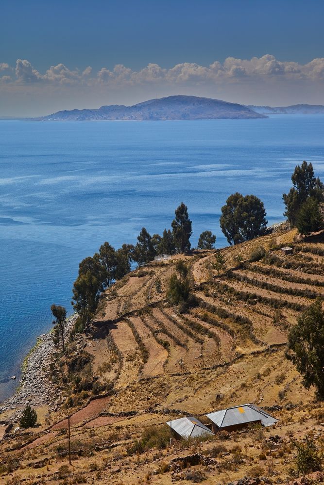 Озеро Титикака на границе Перу и Боливии