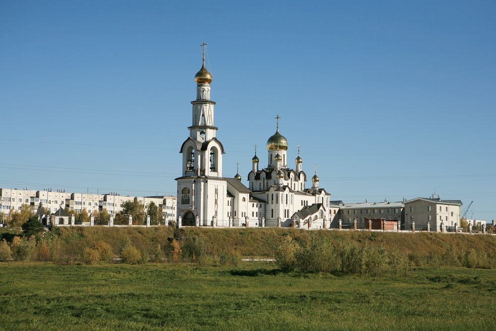 Храм в Сургуте