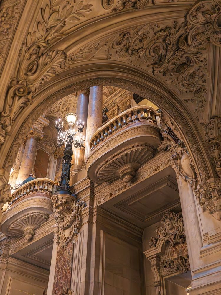 Опера в Париже