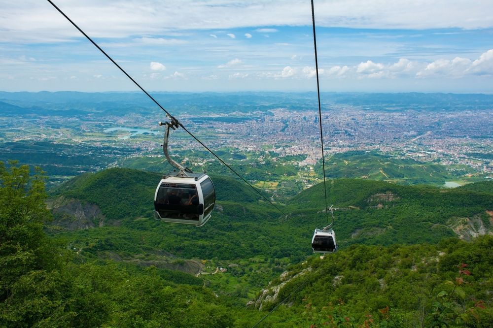 Канатная дорога в Тиране