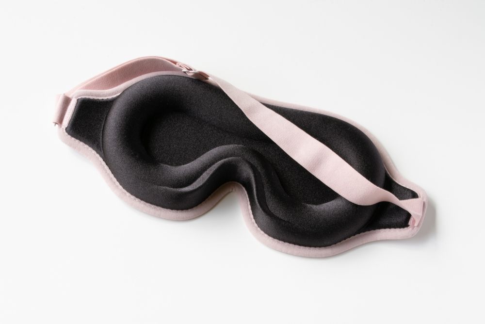 Объёмная маска для сна