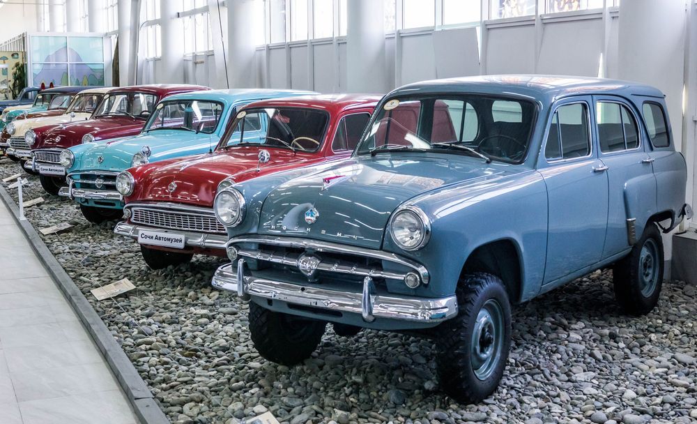 Старые автомобили