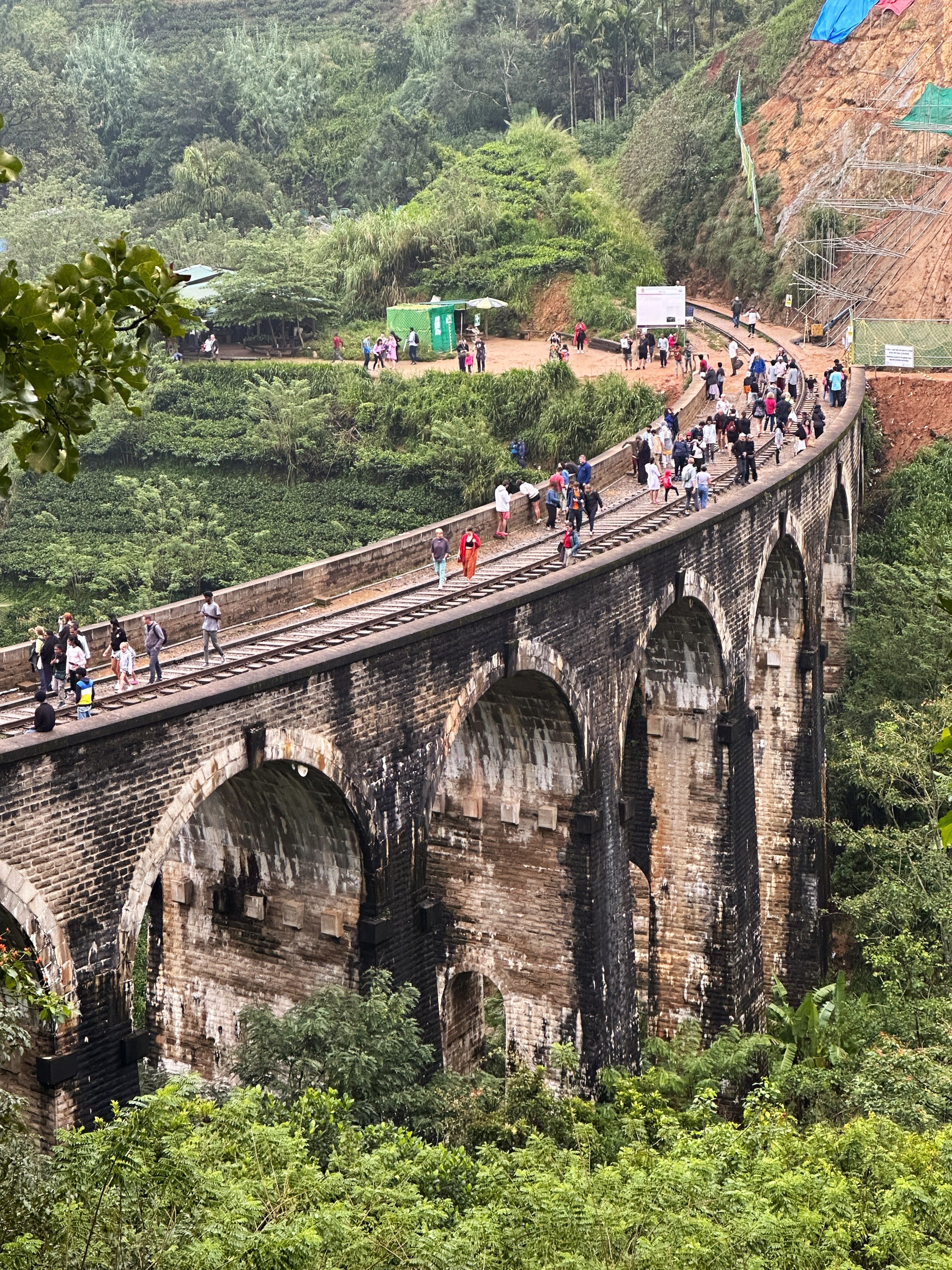 uz шри ланка 05 2025 (9).jpg