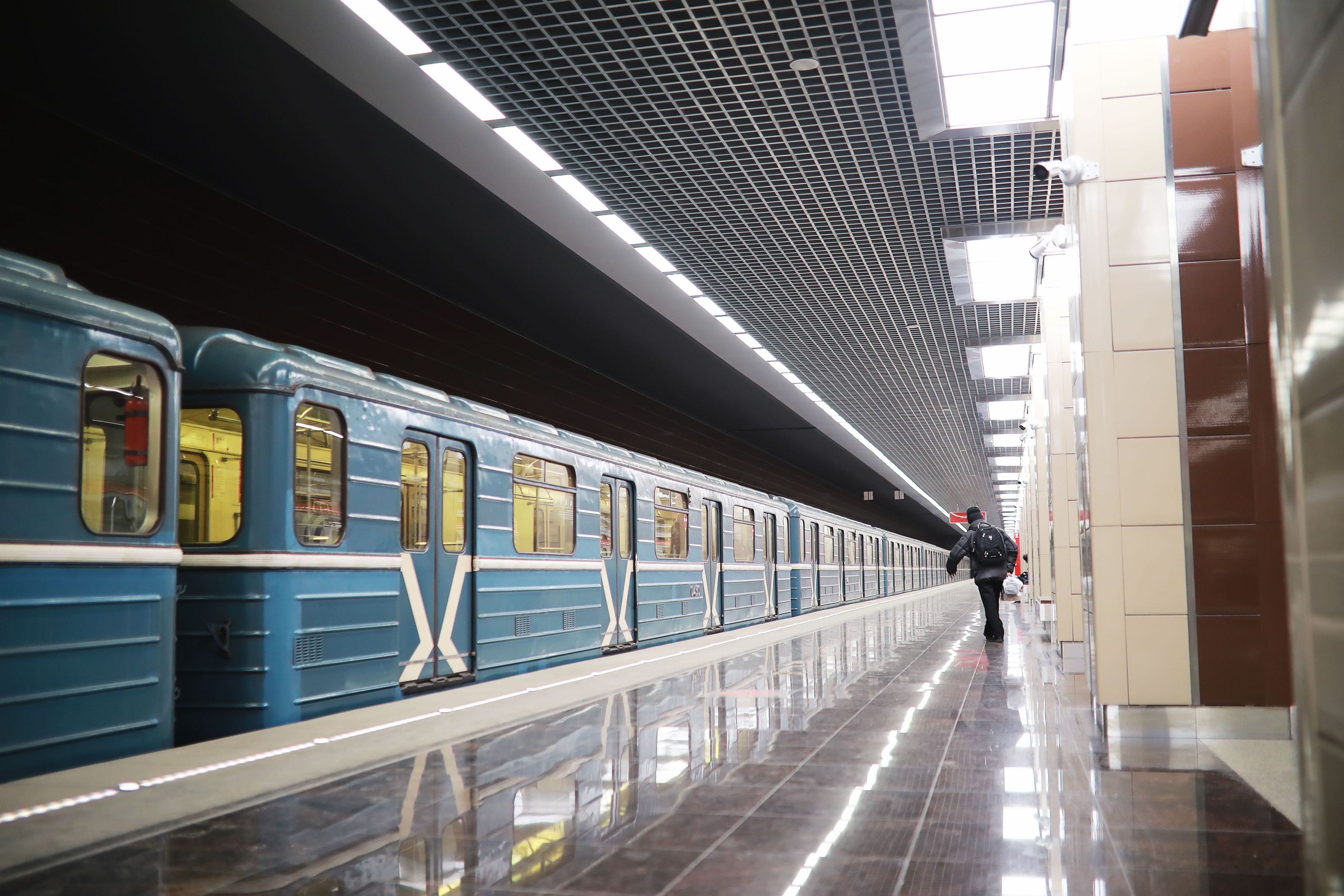 добраться до внуково на метро